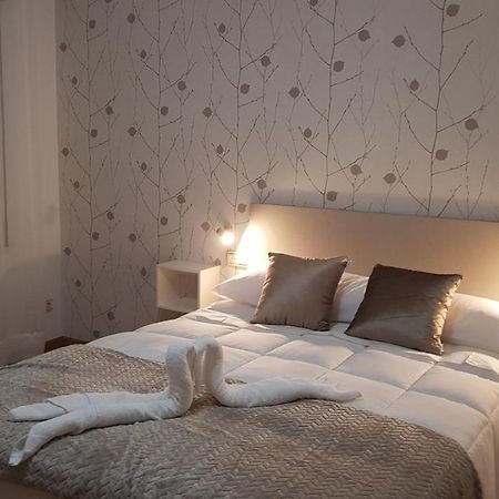 Apartamentos Shalom Ribadeo Extérieur photo